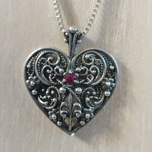 Sterling silver & ruby necklace made by Franklin mint 1983